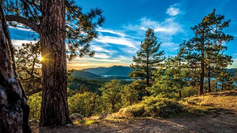 Beautiful picture of the mountains as seen from Big Bear Lake, CA