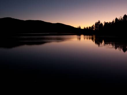 Image of Big Bear Lake just before nightfall