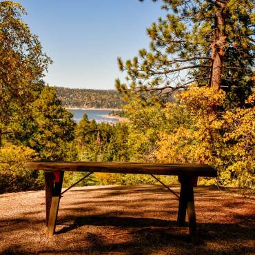 bench on Big Bear Pineknot trail